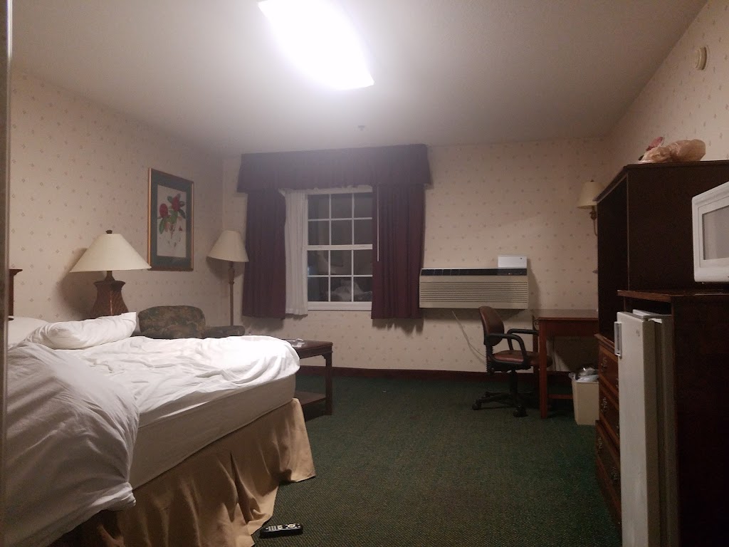 Plantation Inn & Suites Jackson | 385 Macon Ave, Jackson, GA 30233 | Phone: (770) 504-8811