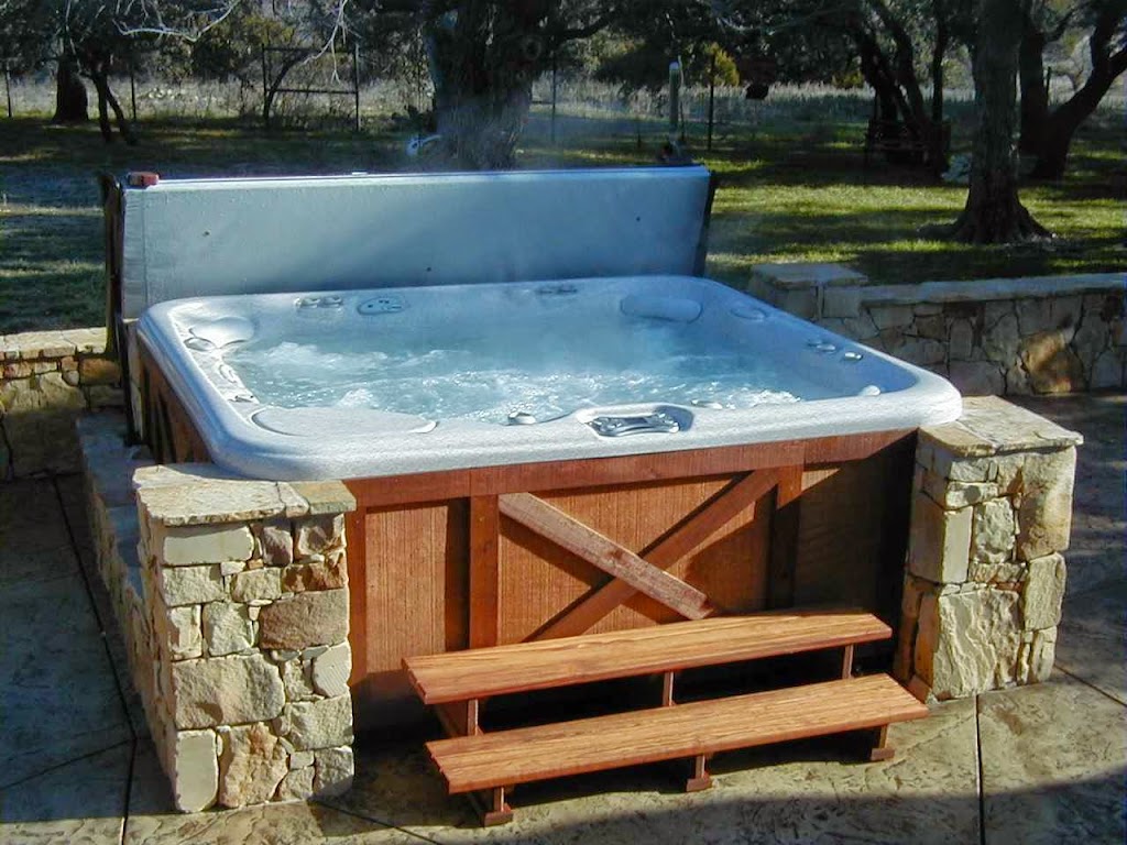 Texas Hot Tub Company | 1419 TX-114 #400, Grapevine, TX 76051, USA | Phone: (817) 587-8436