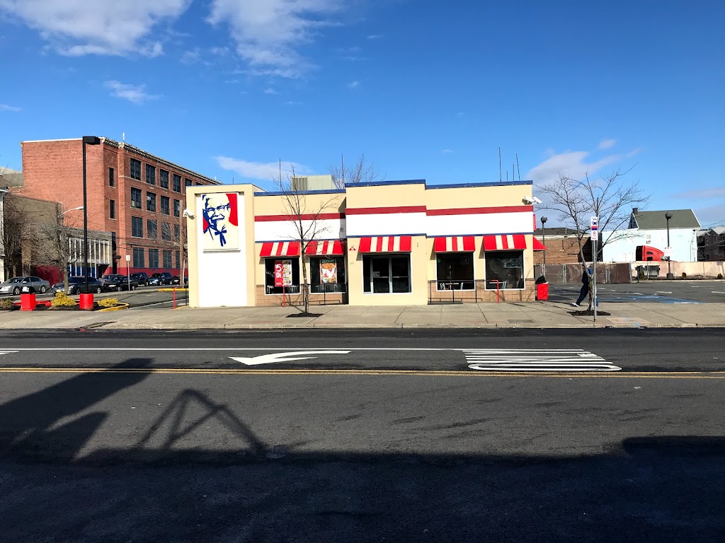 KFC | 249 Park Ave, Newark, NJ 07107, USA | Phone: (973) 481-2612