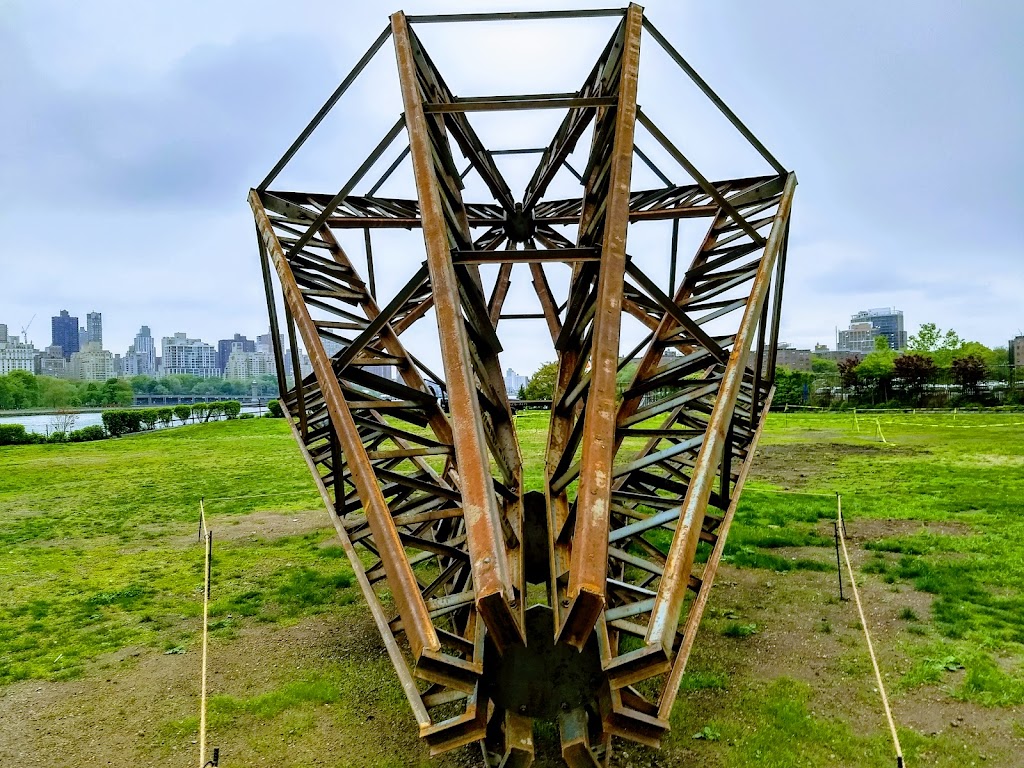 Socrates Sculpture Park | 32-01 Vernon Blvd, Queens, NY 11106, USA | Phone: (718) 956-1819