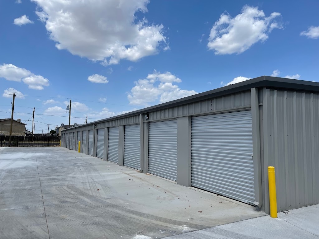 Creeksideselfstorage | 1441 W Kilpatrick Ave, Cleburne, TX 76033, USA | Phone: (682) 966-1060