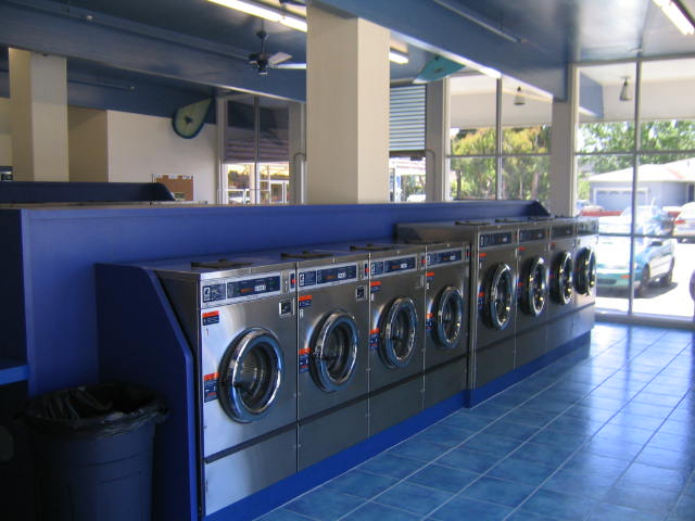 Surf City Suds Laundromat | 228 Cardiff Pl, Santa Cruz, CA 95060, USA | Phone: (831) 334-8098