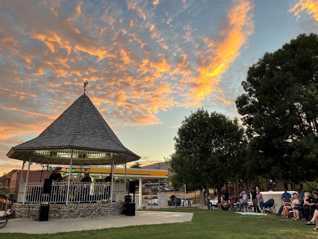 The Springville Gazebo | 35659 CA-190, Springville, CA 93265, USA | Phone: (559) 744-3810