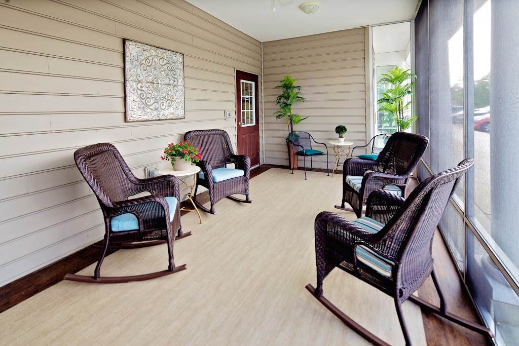 Commonwealth Senior Living at Hampton | 1030 Topping Ln, Hampton, VA 23666 | Phone: (757) 826-3728