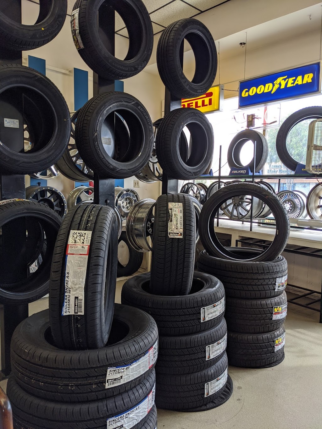 Custom Rims & Tires | 2417 San Gabriel Blvd, Rosemead, CA 91770, USA | Phone: (626) 280-9500