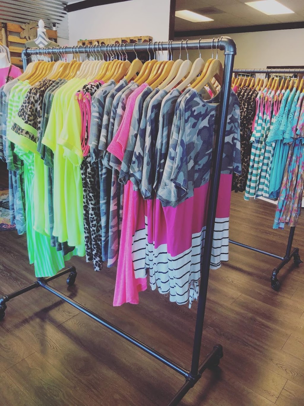 All The Right Junk Boutique | 1011 Upper Denton Rd Building #9, Weatherford, TX 76085, USA | Phone: (817) 901-8101