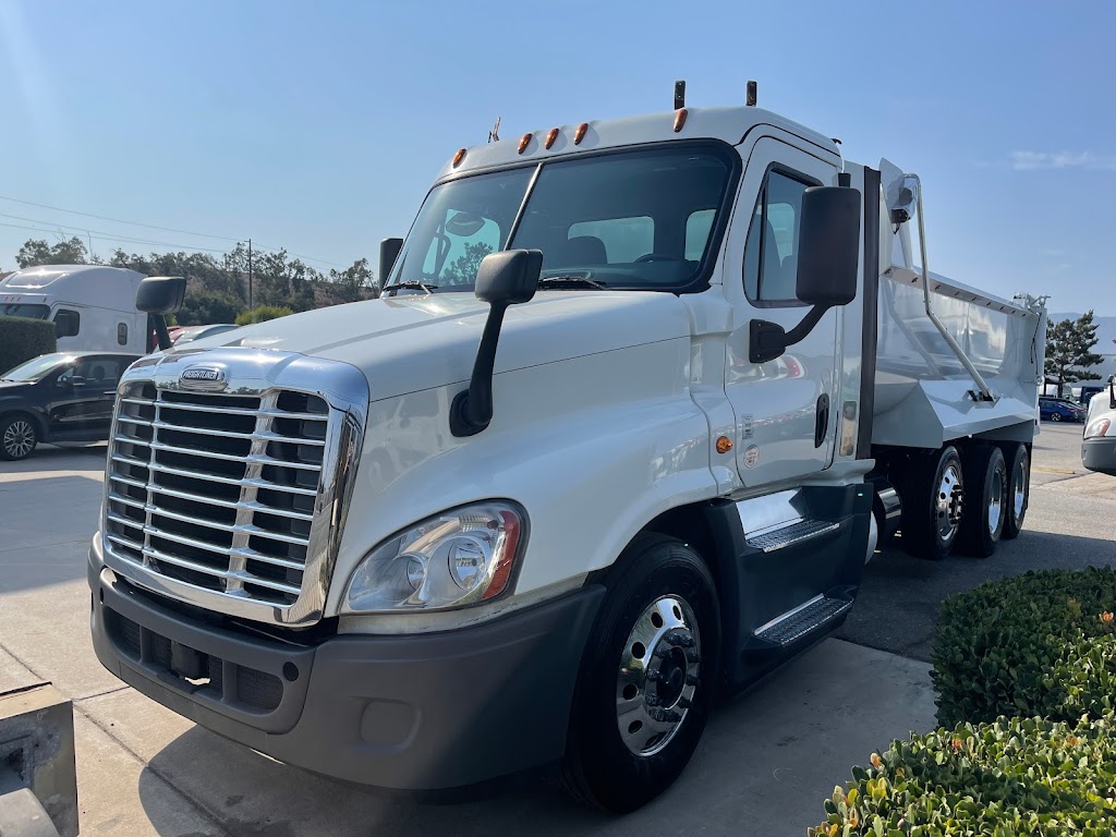 SelecTrucks of Los Angeles | 21107 Chico St, Carson, CA 90745, USA | Phone: (310) 984-3970