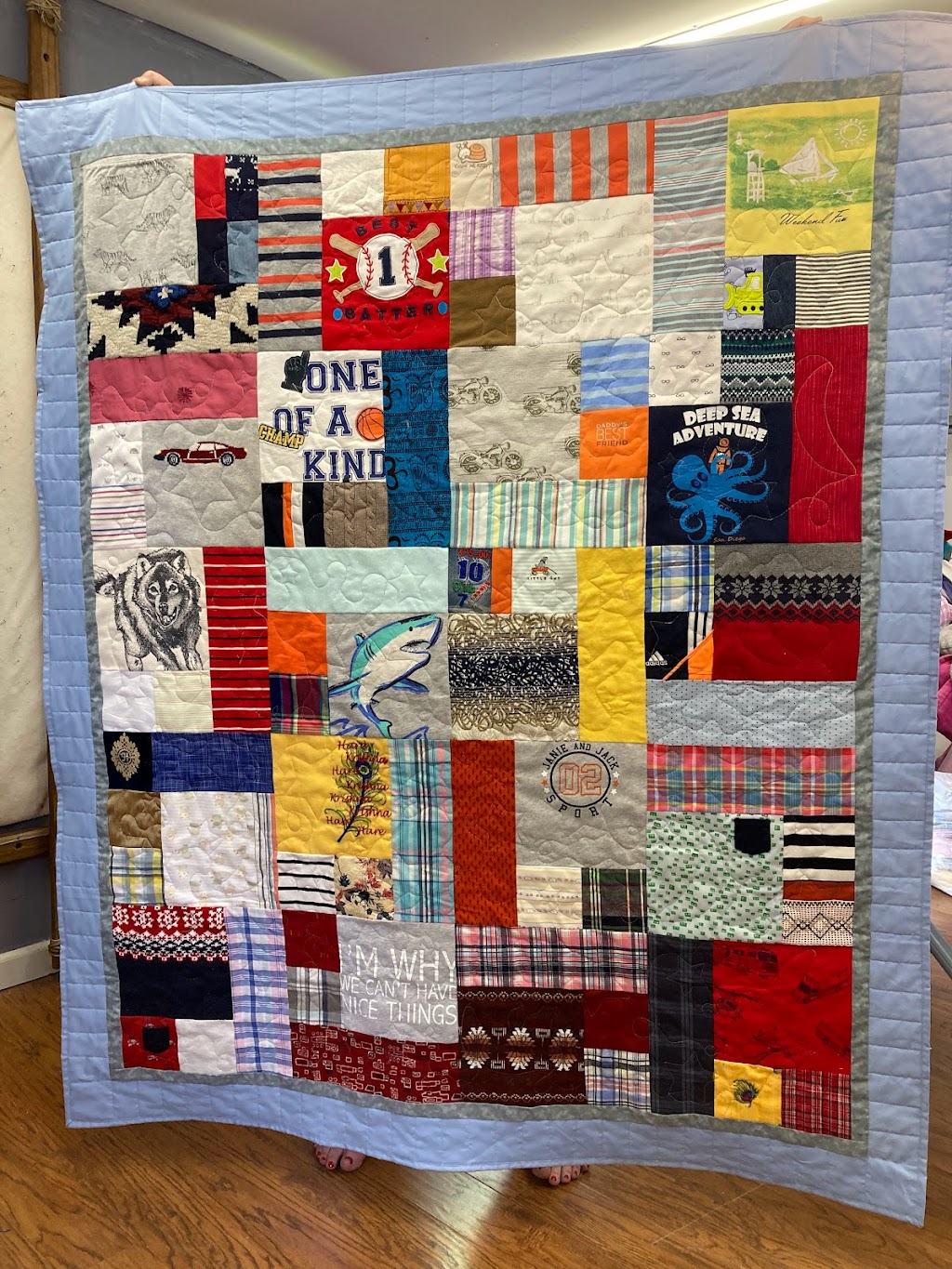 Tracy Hines, custom t-shirt and memory quilts | 913 N 3rd St, De Soto, MO 63020, USA | Phone: (314) 807-7218