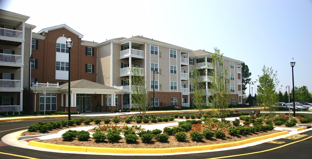Somerset at Town Center Senior Apartments | 211 Marcella Rd, Hampton, VA 23666, USA | Phone: (757) 262-0778