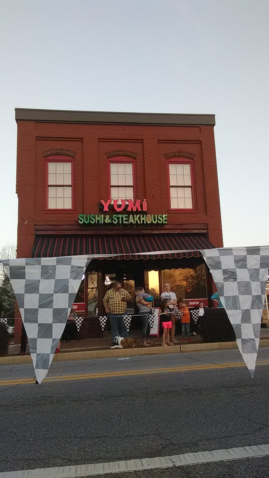 Yumi Japanese Steakhouse | 5 E Main St N, Hampton, GA 30228, USA | Phone: (678) 782-6066