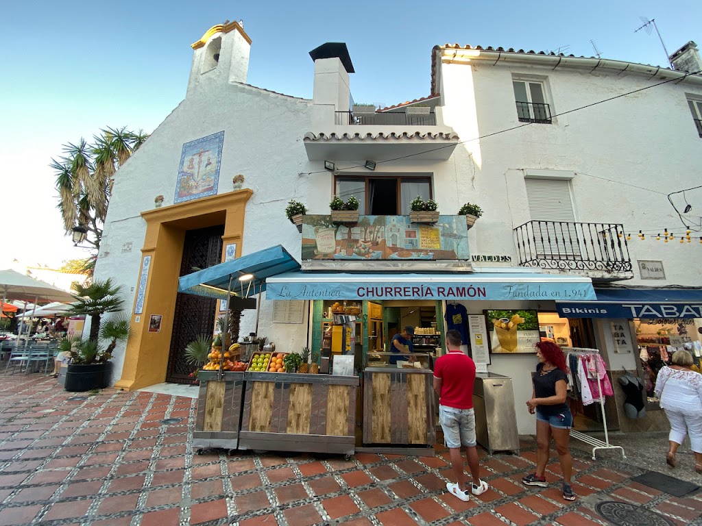 Churrería Ramón | Pl. de los Naranjos, 8, 29601 Marbella, Málaga, Spain | Phone: 952 77 85 46