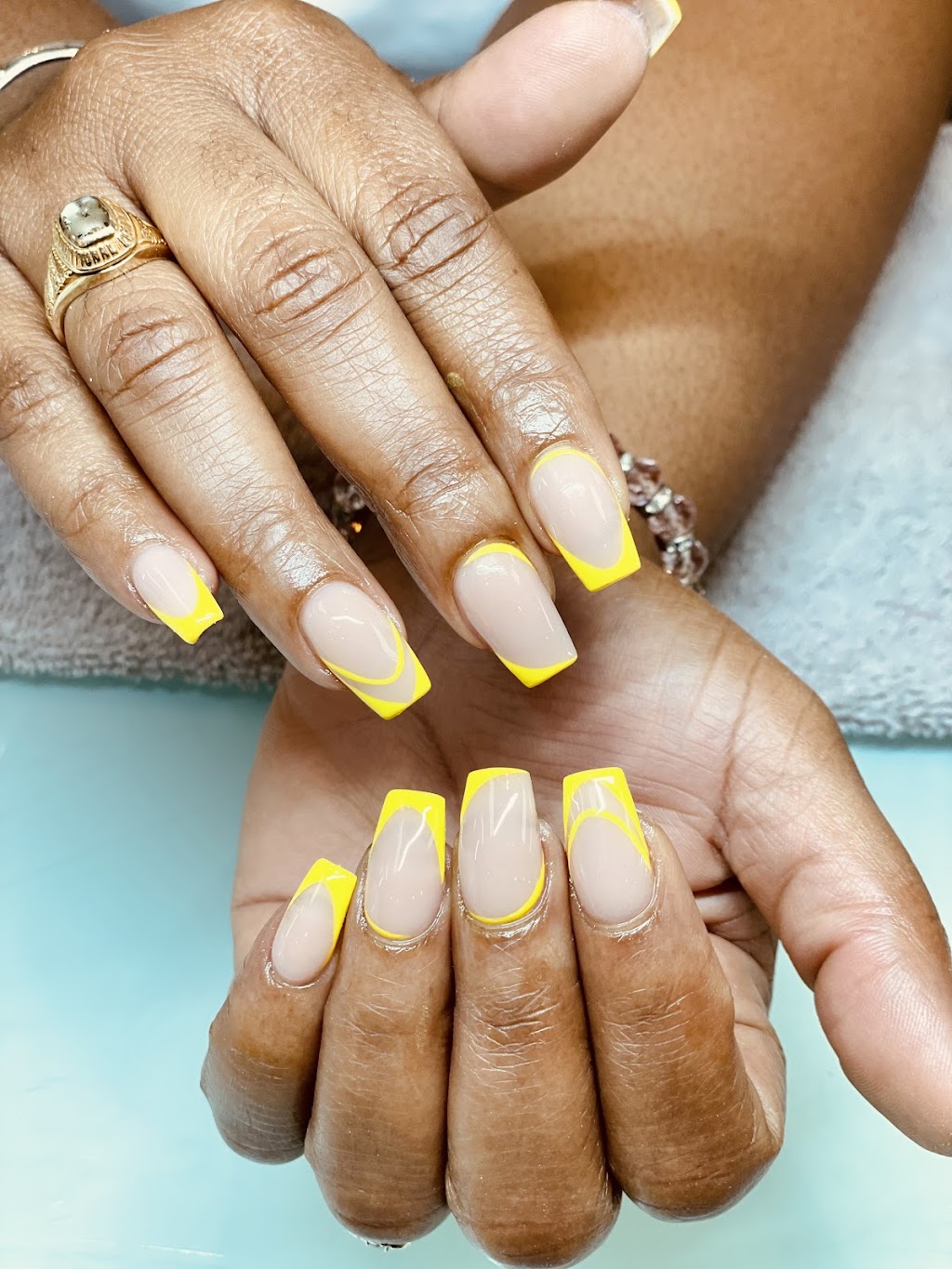 Happiest Nails and spa | 3915 Mission Ave d8, Oceanside, CA 92057, USA | Phone: (760) 439-4742