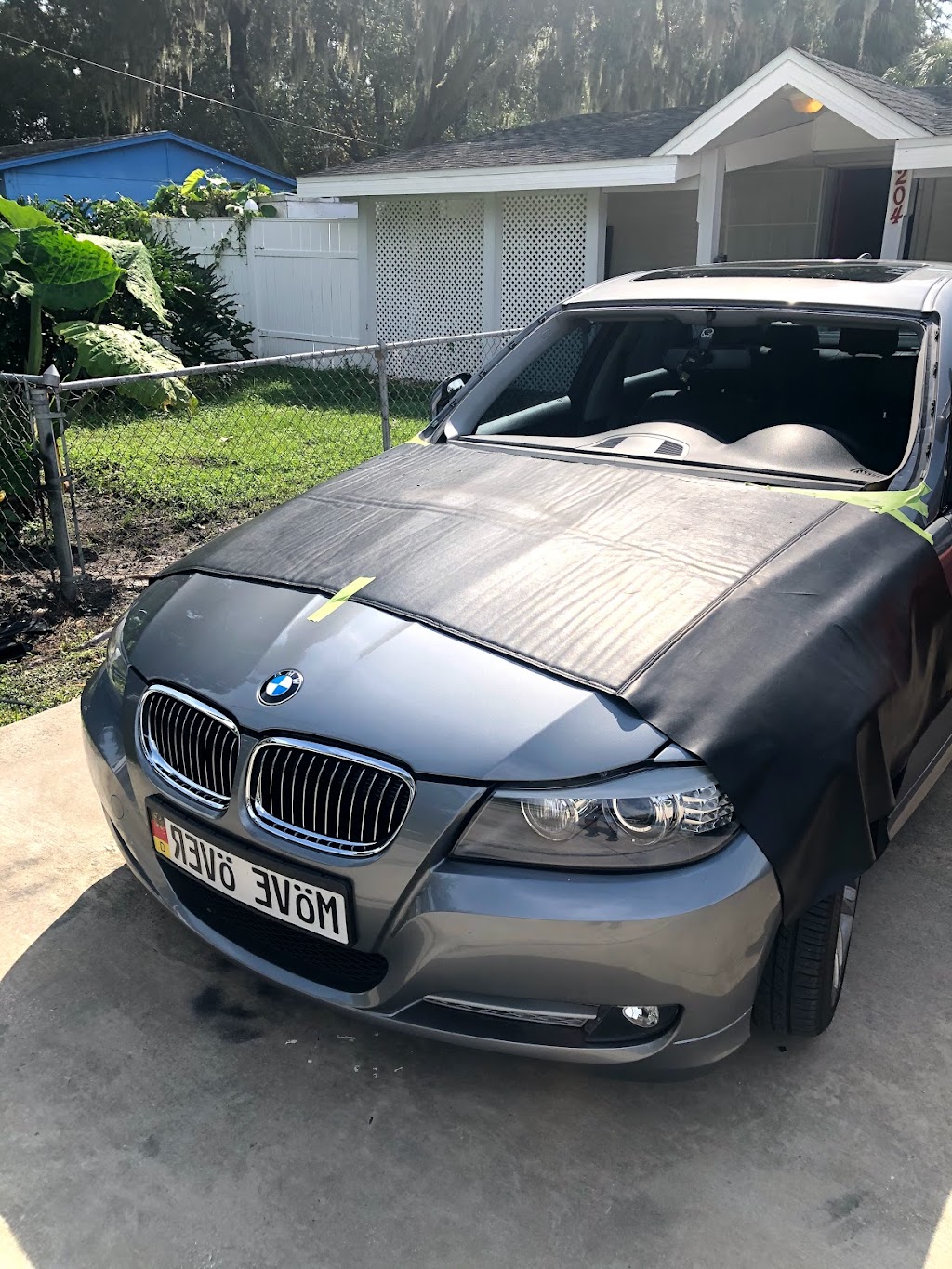 High Quality Auto Glass LLC | Tampa, FL 33613, USA | Phone: (813) 474-8942