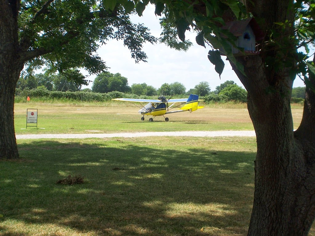 Horseshoe Bend Airport-F78 | 133 Lipan Trail, Weatherford, TX 76087, USA | Phone: (817) 594-6454