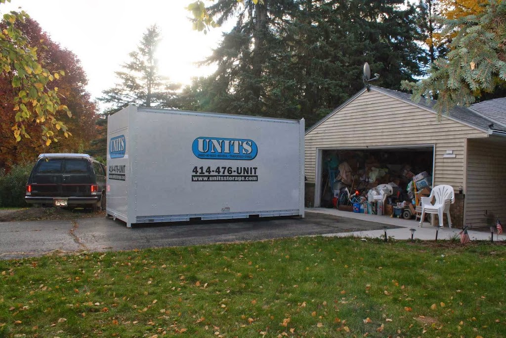 UNITS Moving and Portable Storage Milwaukee | 2900 S 163rd St, New Berlin, WI 53151, USA | Phone: (414) 476-8648