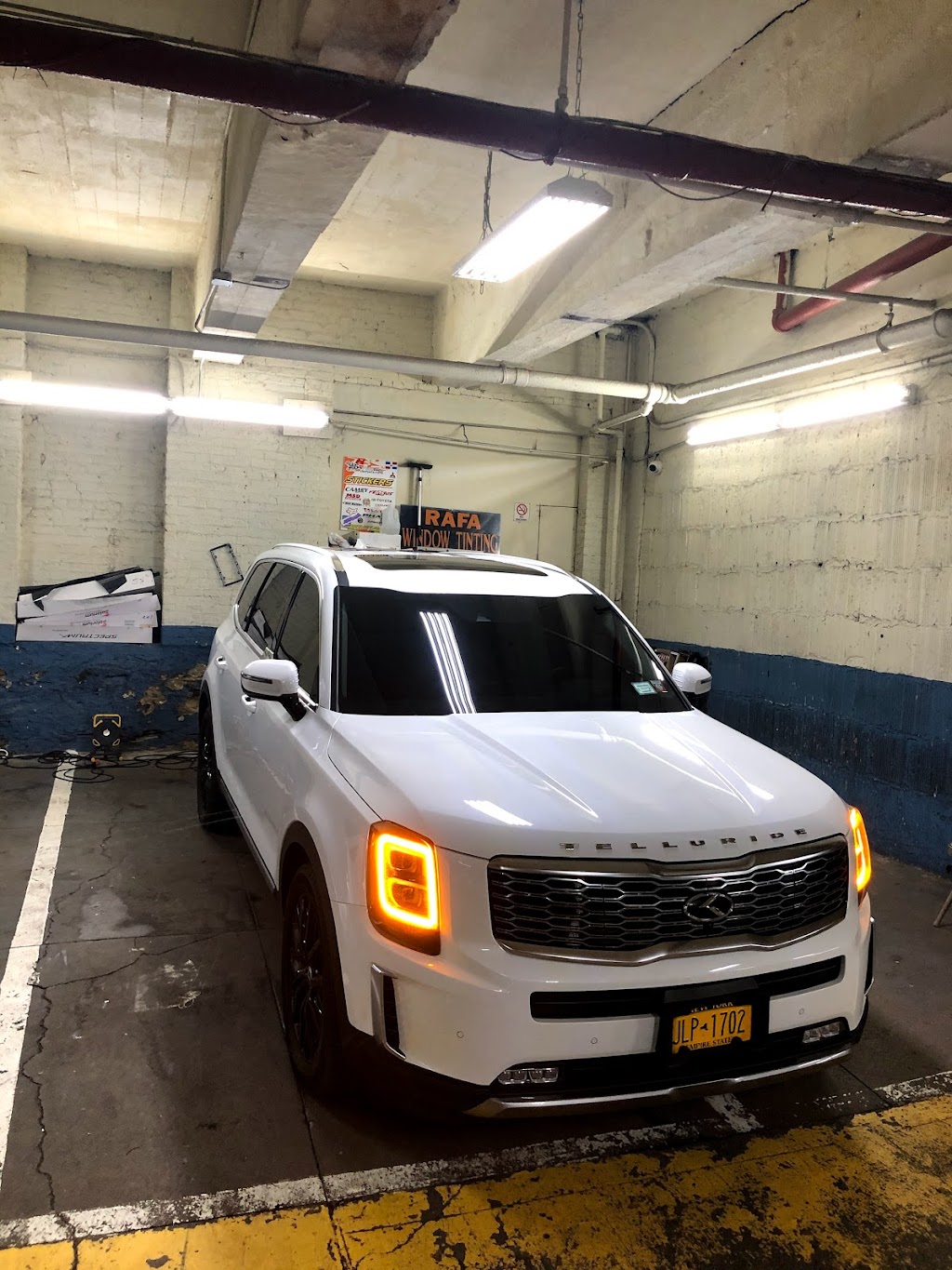 Rafa Professional Window Tint | 284 Dyckman St, New York, NY 10034, USA | Phone: (646) 316-5464