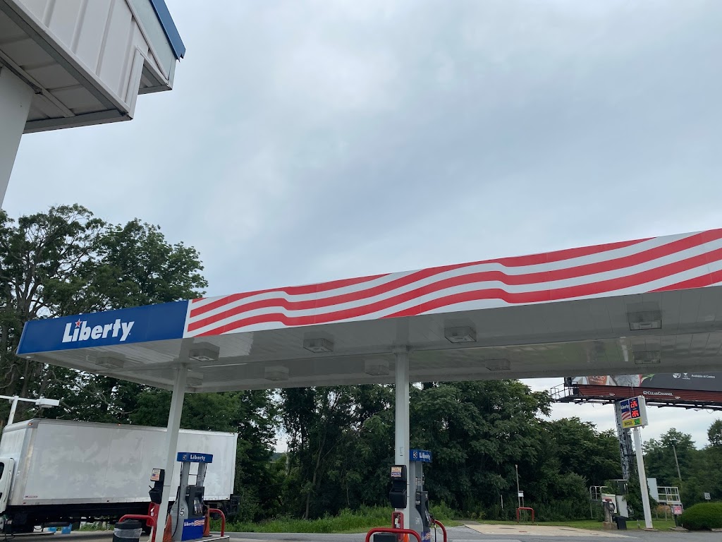 Liberty Gas Station/Squires Pantry | 610 Conchester Hwy, Boothwyn, PA 19061, USA | Phone: (610) 485-7512