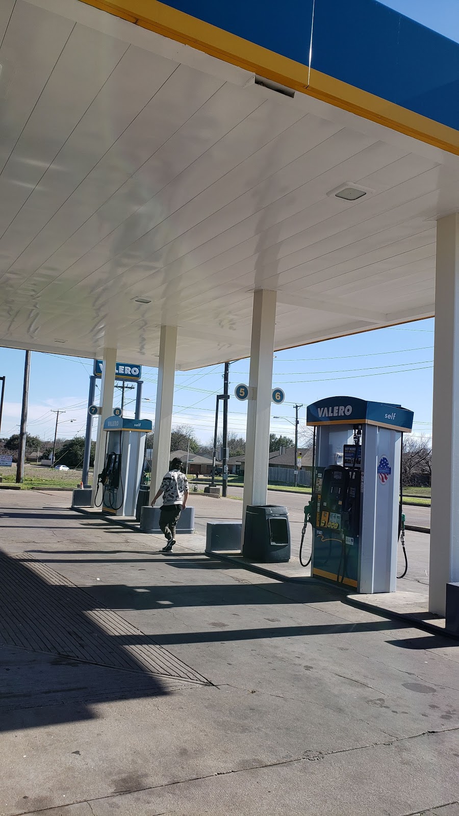 Valero | 1751 Sycamore School Rd, Fort Worth, TX 76134, USA | Phone: (682) 224-4514