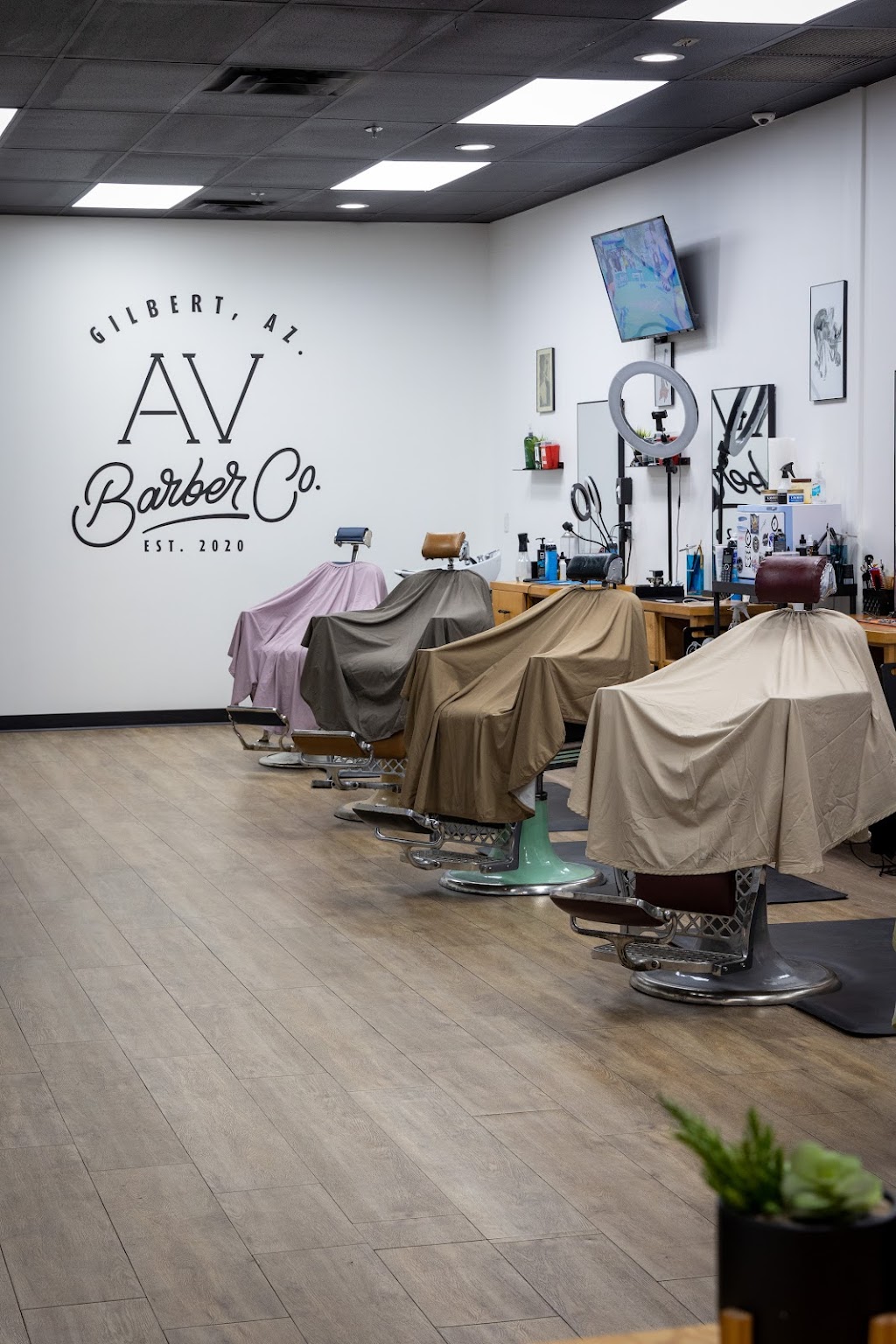 AV BARBER CO. | 3126 S Higley Rd #105, Gilbert, AZ 85297, USA | Phone: (480) 687-3823