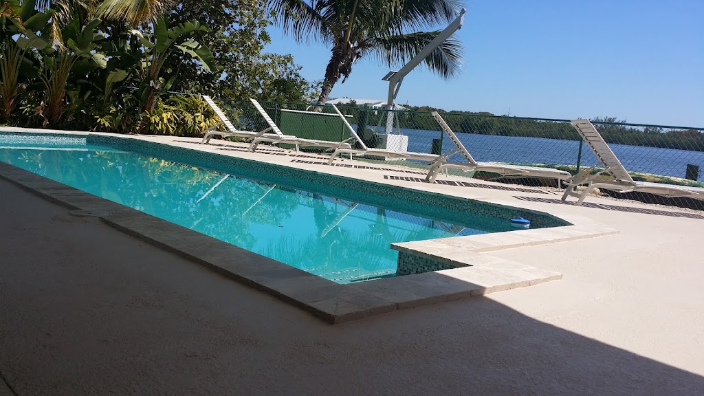 KeysLuxuryRentals.com | 334 Woods Ave, Tavernier, FL 33070, USA | Phone: (305) 218-6203