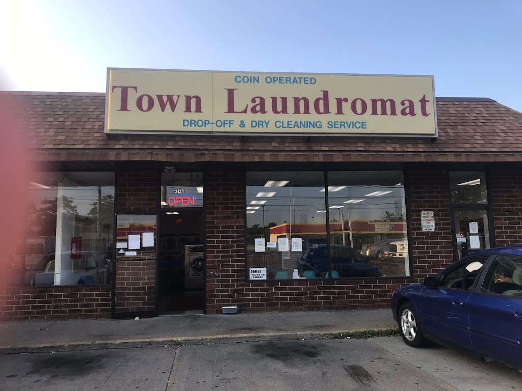 TOWN LAUNDROMAT | 34371 Vine St, Eastlake, OH 44095, USA | Phone: (216) 401-6565