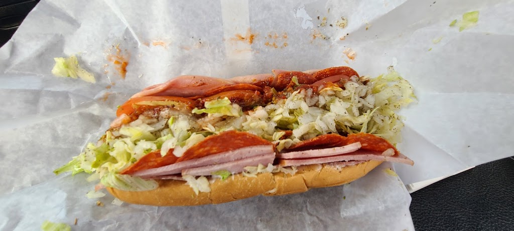 Carls Subs (Cash Only) | 2208 Rhode Island Ave NE, Washington, DC 20018, USA | Phone: (202) 529-6225