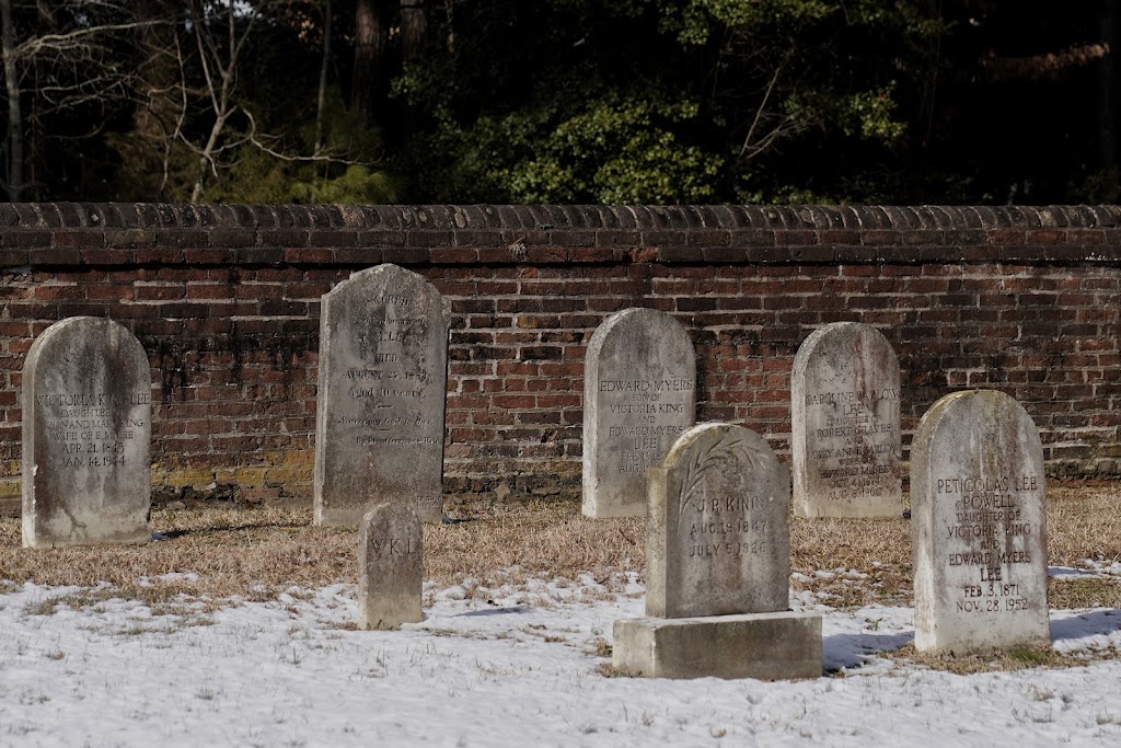 Cedar Grove Cemetery | 809 S Henry St, Williamsburg, VA 23185 | Phone: (757) 220-6140