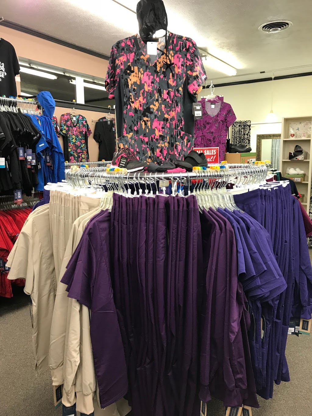 Dorothys Uniforms | 1408 W Jefferson St STE A, Waxahachie, TX 75165, USA | Phone: (972) 923-2606