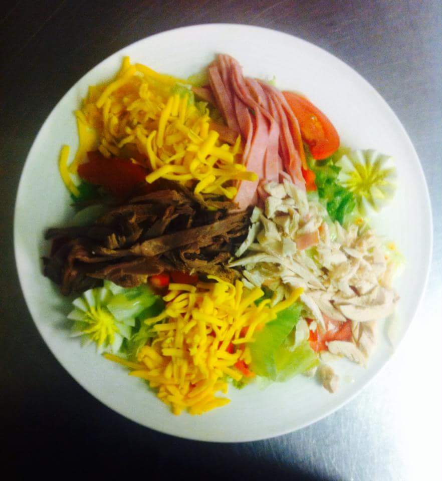 Melinas Family Restaurant | 115 Main St W, Port Colborne, ON L3K 3V3, Canada | Phone: (905) 835-2755