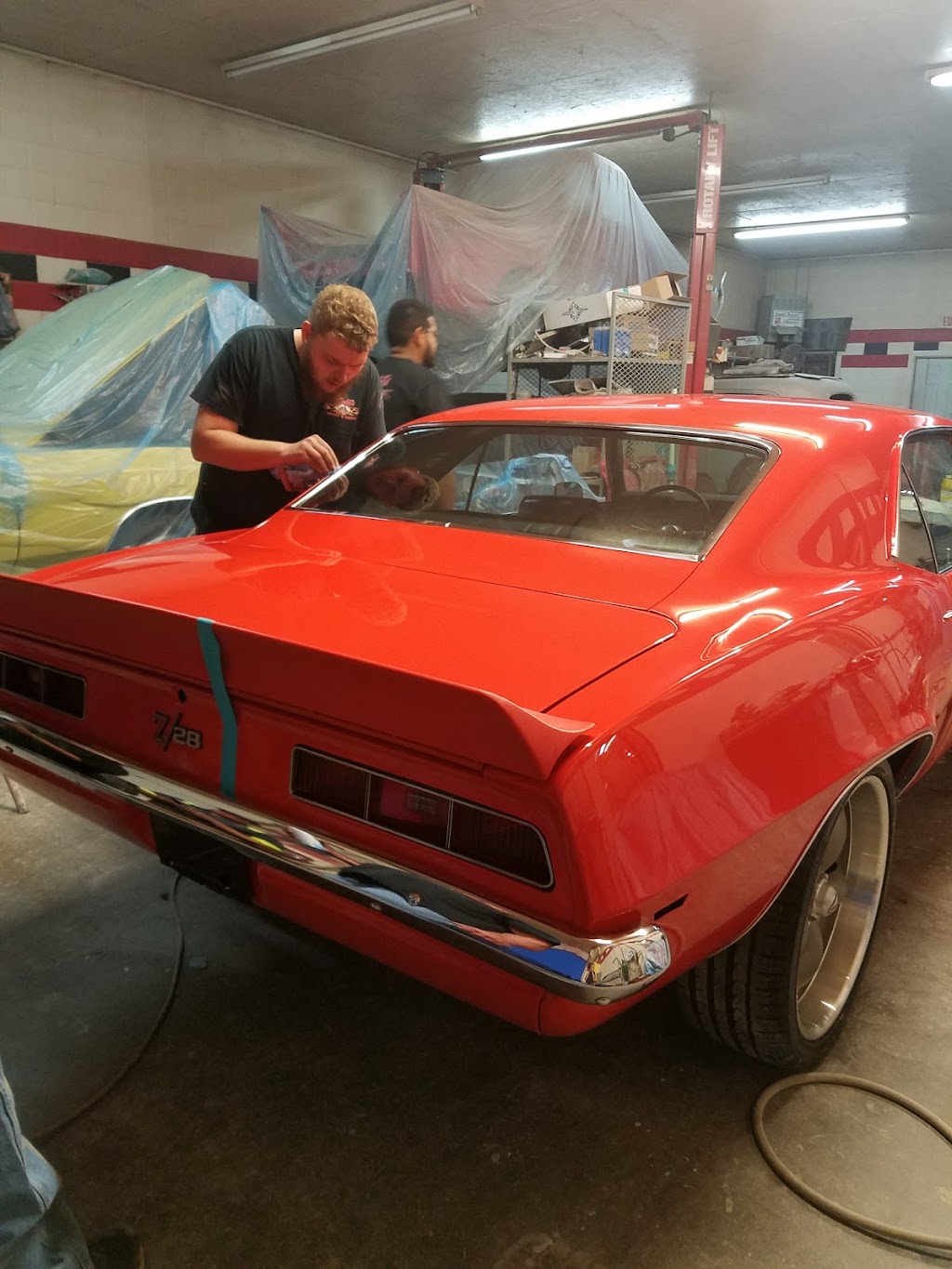 Jeffs Paint and Body | 134 Hot Rod Ln, Pilot Mountain, NC 27041, USA | Phone: (336) 374-5974