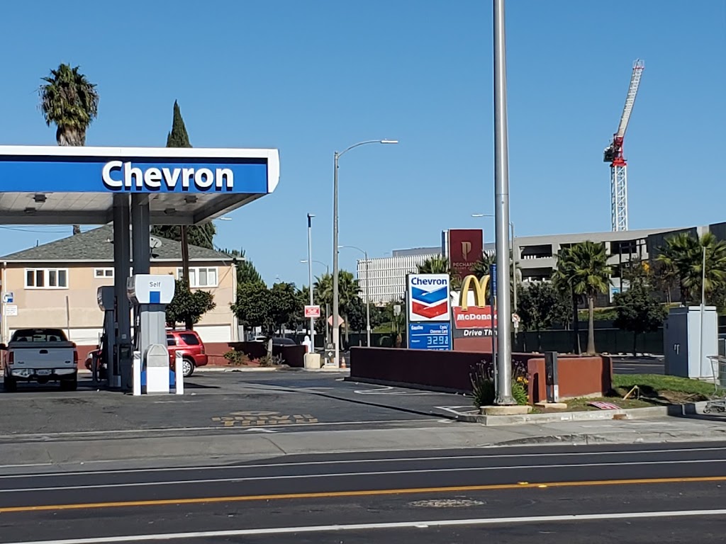 Chevron | 5156 W Century Blvd, Lennox, CA 90304, USA | Phone: (310) 215-0022