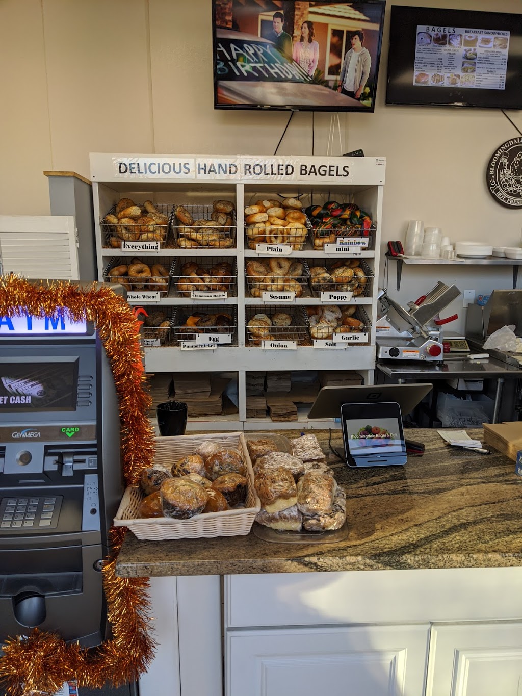 Bloomingdale HOT BAGELS & Deli | 47 Main St, Bloomingdale, NJ 07403, USA | Phone: (973) 291-8260