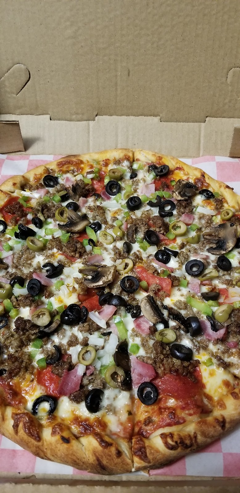 The Station Pizza and Subs | 104 S Fordyce St, Blooming Grove, TX 76626, USA | Phone: (903) 695-0705