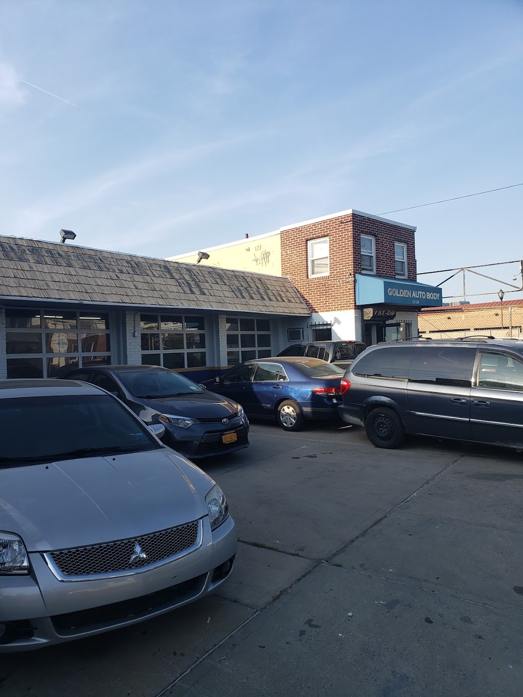 Golden Auto Body | 131-09 14th Ave, College Point, NY 11356, USA | Phone: (718) 939-2006