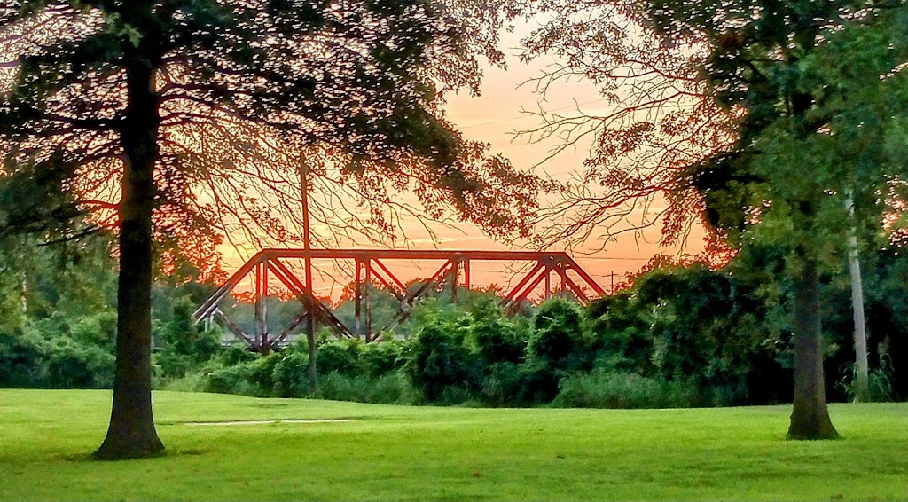 Lydia D. Buder Park North | 215 Valley Park Rd, Fenton, MO 63026, USA | Phone: (314) 615-4386