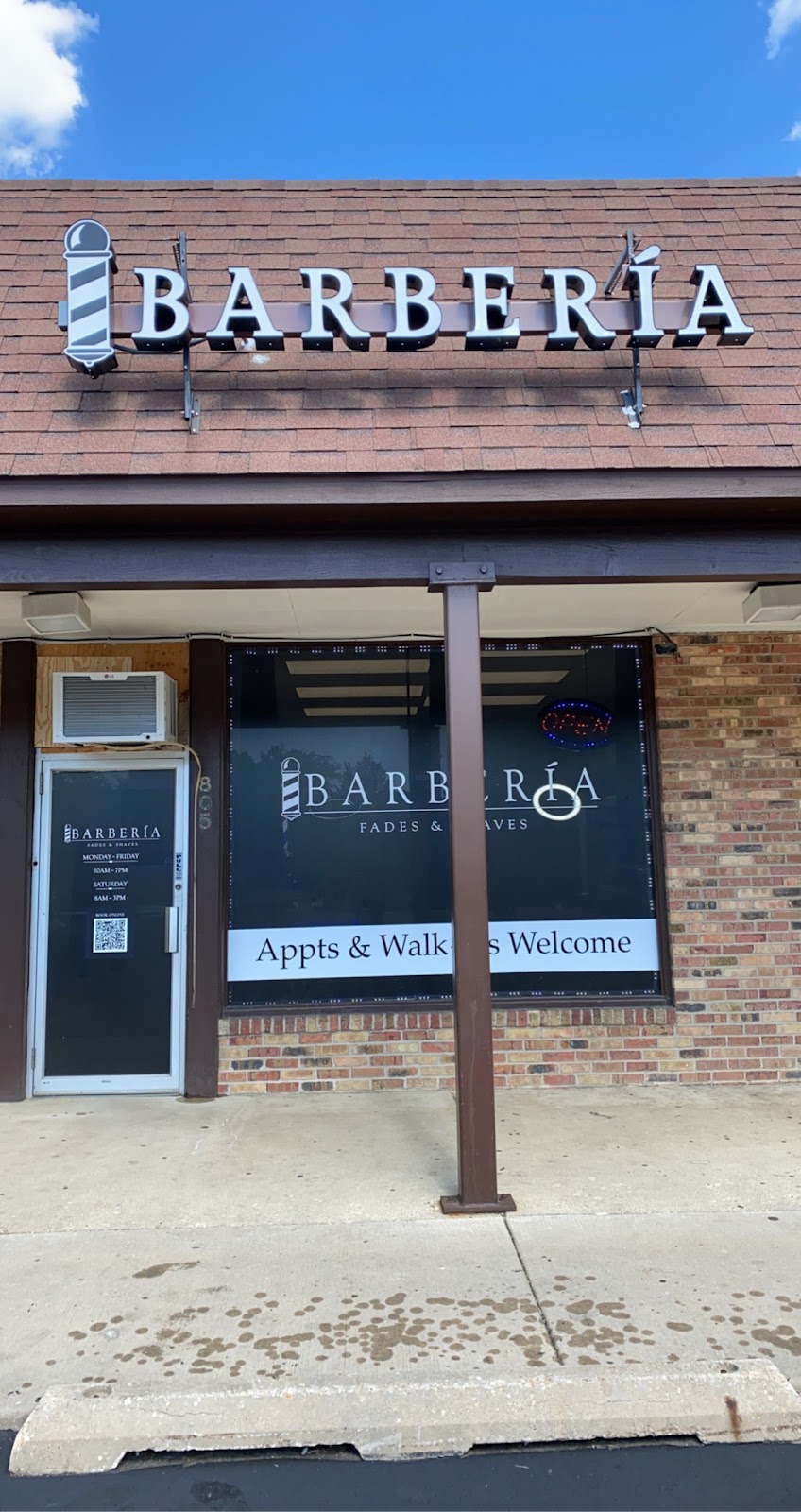 Barbería Inc | 805 N Main St, Glen Ellyn, IL 60137, USA | Phone: (630) 818-6977