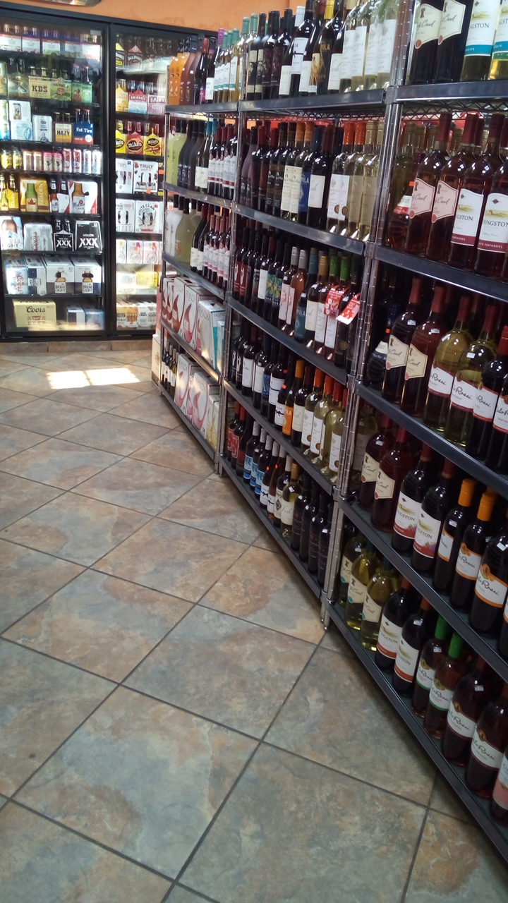 Sundco Beer and Wine | 6710 E 9 Mile Rd, Warren, MI 48091, USA | Phone: (586) 427-0700