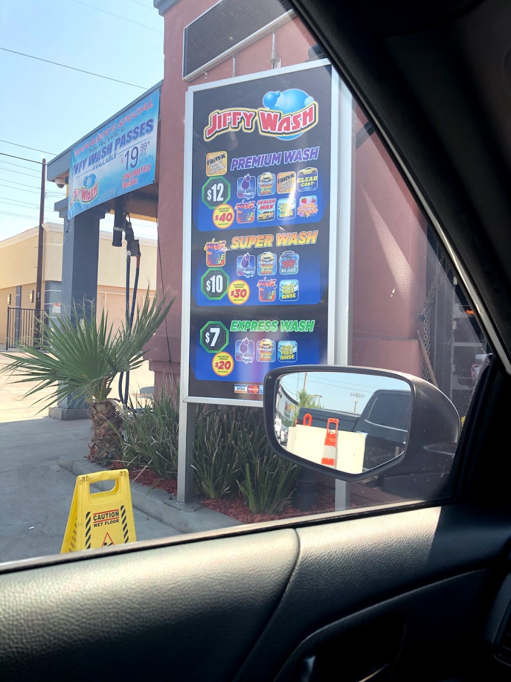 Jiffy Wash Express Car Wash | 12719 Osborne St, Pacoima, CA 91331, USA | Phone: (818) 897-6800