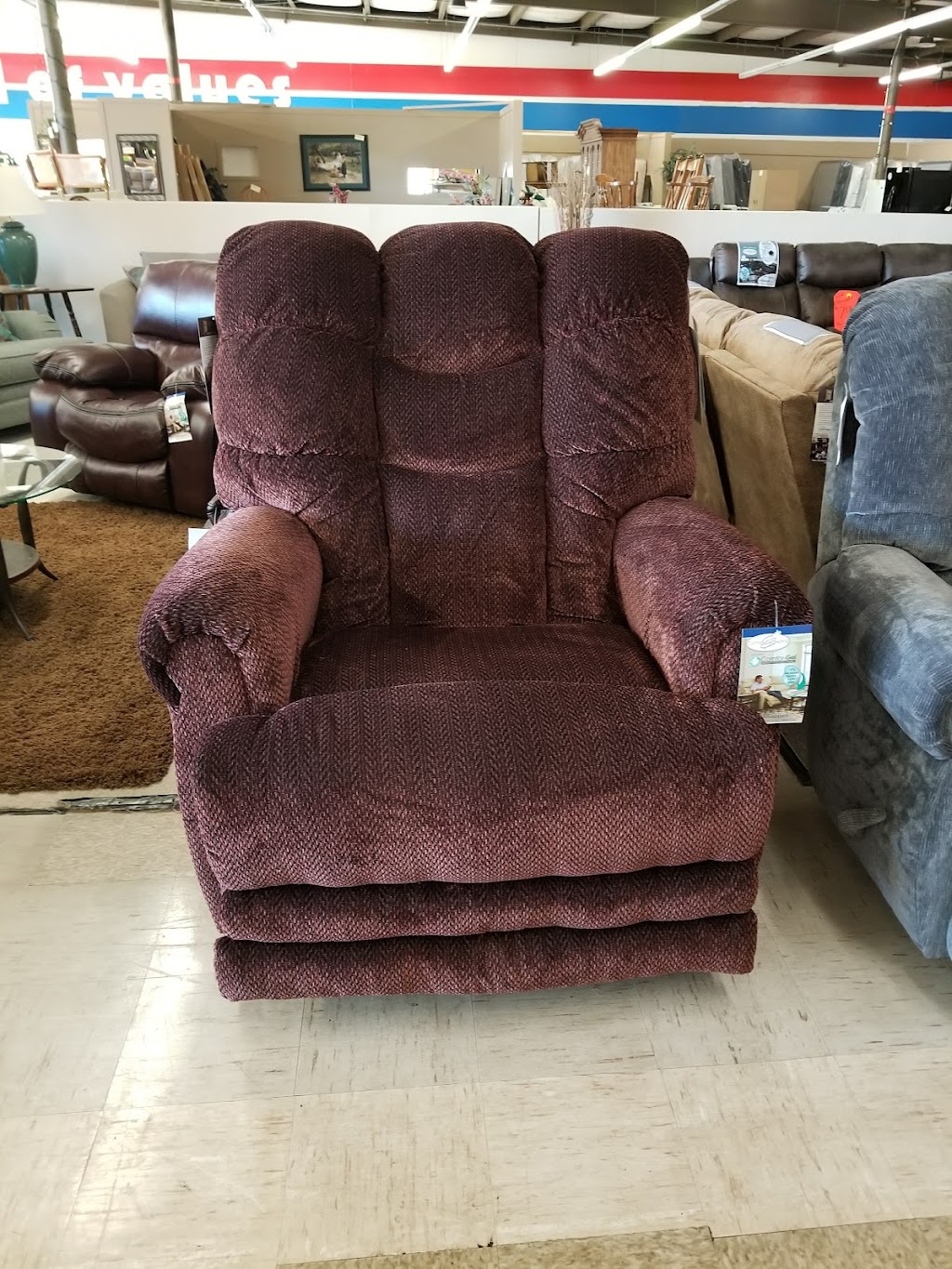 Hustons Furniture Mart | 2200 Court St, Beatrice, NE 68310, USA | Phone: (402) 228-4600