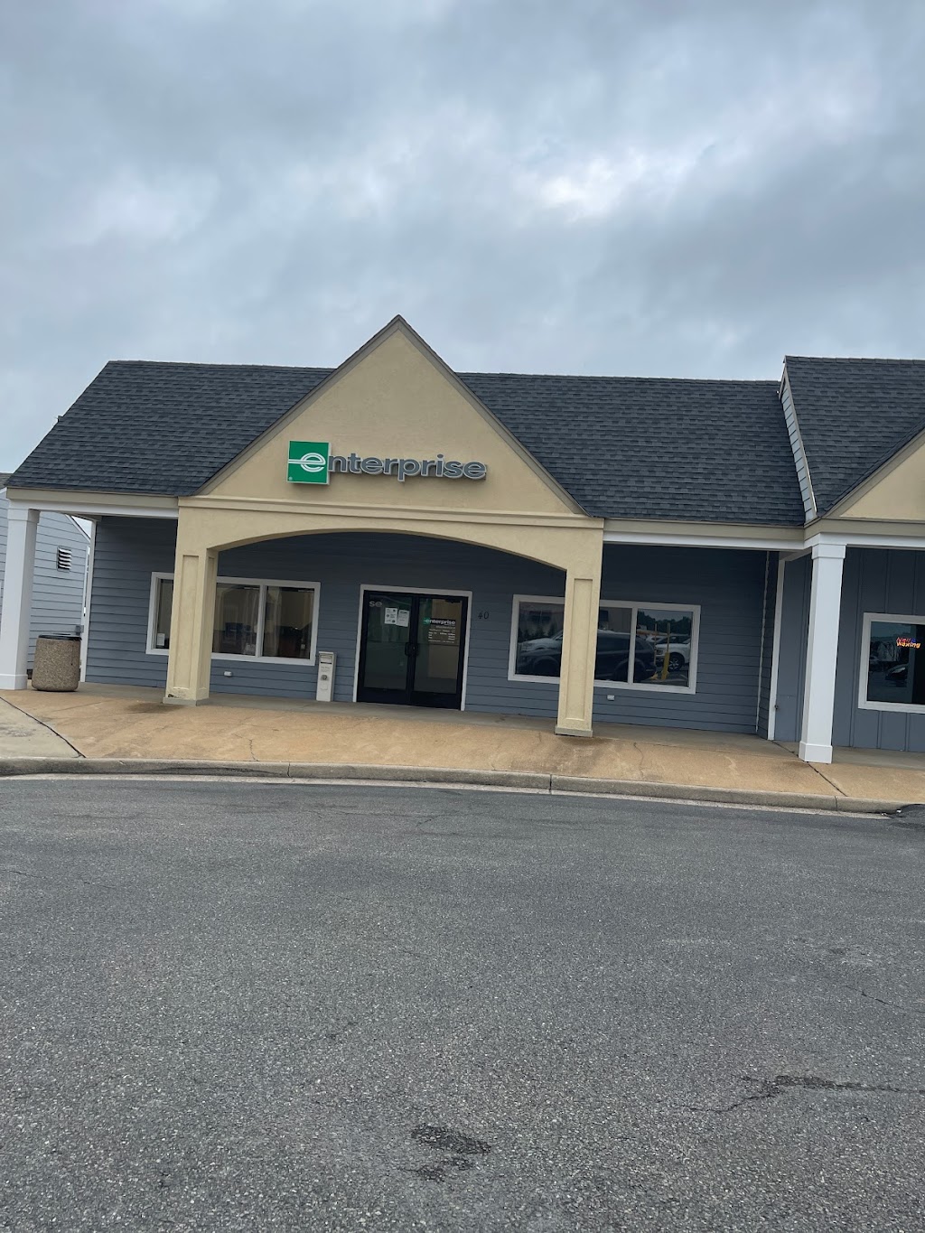 Enterprise Rent-A-Car | 40 Broad St Rd, Manakin-Sabot, VA 23103, USA | Phone: (804) 476-3757