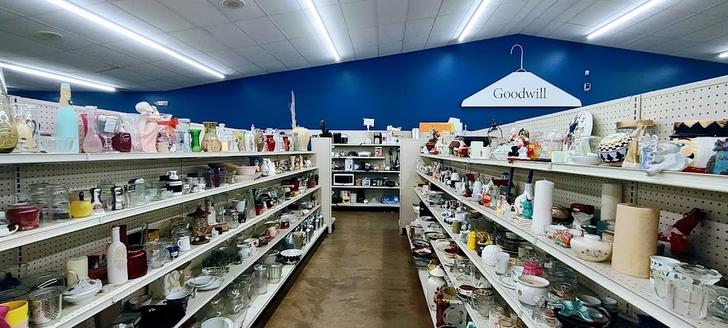 Goodwill Store | 8011 S Meridian St, Indianapolis, IN 46227, USA | Phone: (317) 524-3663