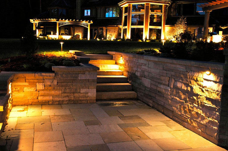 Erickson Outdoor Lighting | 4861 Shoreline Dr, Mound, MN 55364, USA | Phone: (952) 474-4536