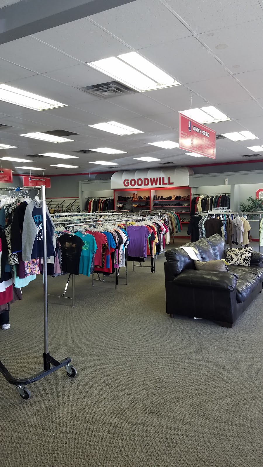 Goodwill | 1771 Hill Rd N, Pickerington, OH 43147, USA | Phone: (614) 751-3766