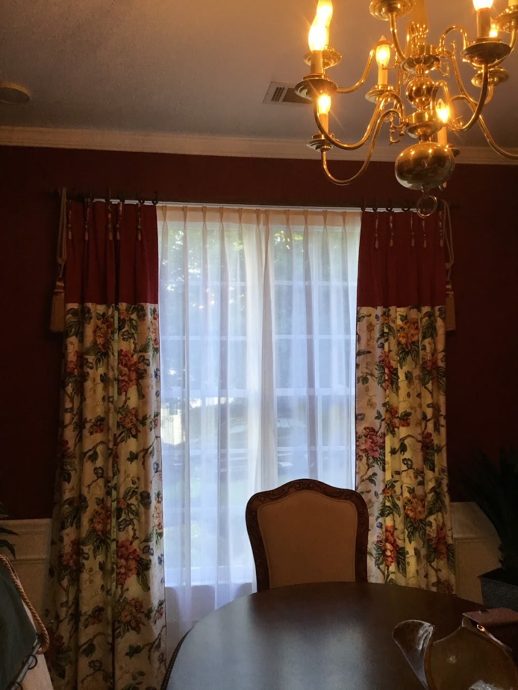 Drapes and upholstery by dulce | 105 Hartwood Dr b, Woodstock, GA 30189, USA | Phone: (770) 726-1876