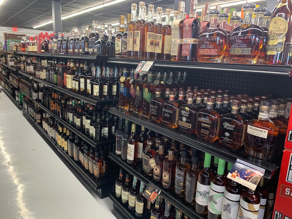 Friendly liquor | 2414 Shelbyville Rd, Shelbyville, KY 40065, USA | Phone: (502) 437-5062