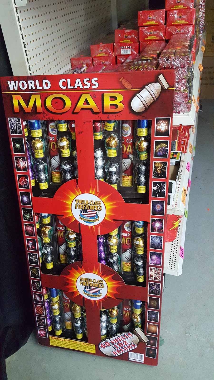 Billy Bobs Fireworks Morris | 8180 Old U.S. 31, Morris, AL 35116, USA | Phone: (205) 447-2622