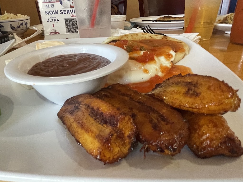 Loroco Bistro Salvadorean food | 13344 Meyer Rd, Whittier, CA 90605, USA | Phone: (562) 358-4041