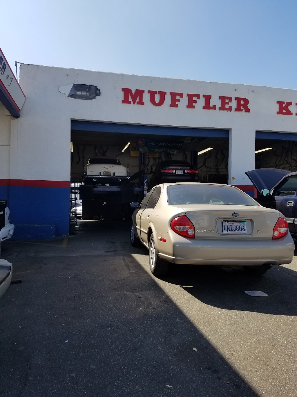 Muffler King & Transmissions | 1446 San Fernando Rd, San Fernando, CA 91340, USA | Phone: (818) 837-1124