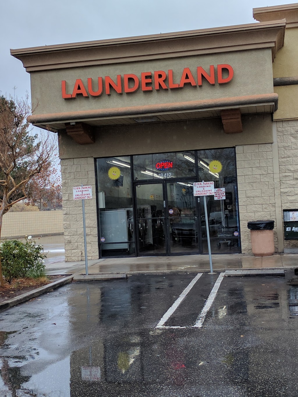 LAUNDERLAND | 19412 Soledad Canyon Rd, Canyon Country, CA 91351, USA | Phone: (661) 877-0622