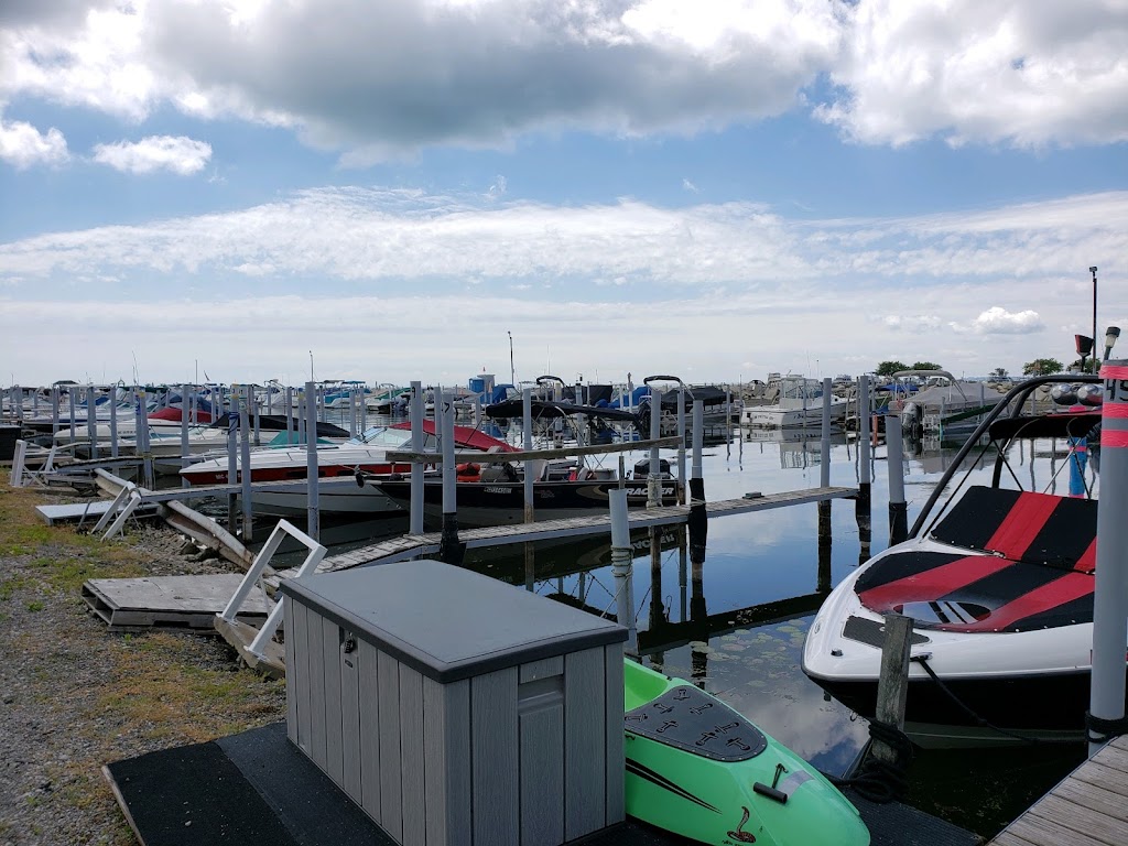 Velger Boat Harbor | 36070 Jefferson Ave, Harrison Twp, MI 48045, USA | Phone: (586) 463-0155